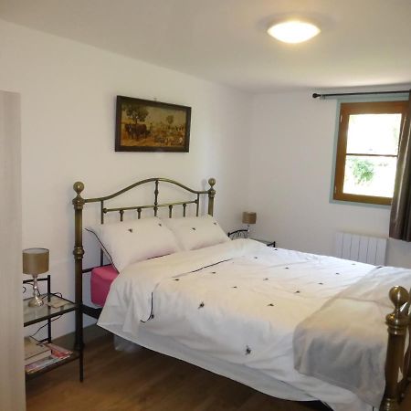 Bed and Breakfast Chez Kate Charroux  Esterno foto